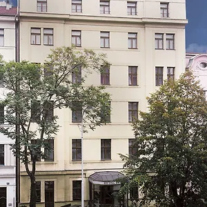 Lunik 3* Prague